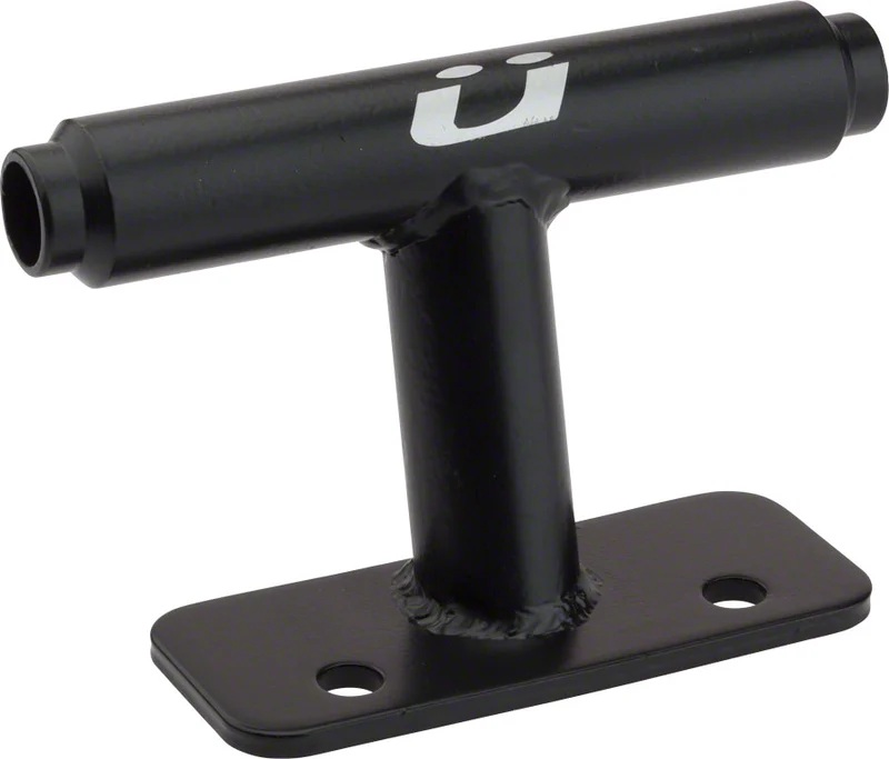 Kuat Dirtbag 15mm x 142.5mm thru-axle Van and Truck Bed Mount