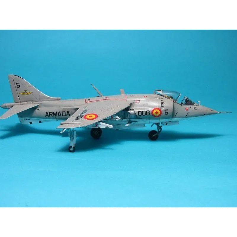 Avião AV-8A Harrier 1408 - ITALERI