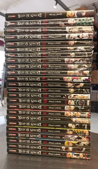 COLEÇÃO COMPLETA DE DEMON SLAYER + GAIDEN