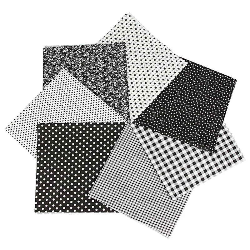 Poppy Crafts Fabric Fat Quarter Bundle - Black
