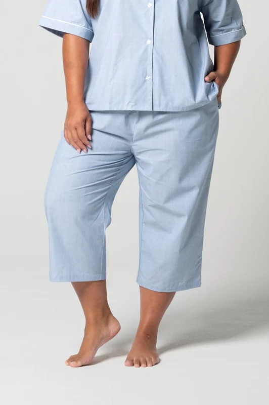 Contare Women’s Refined Cotton Crop Pant - Chambray Chambray / 10
