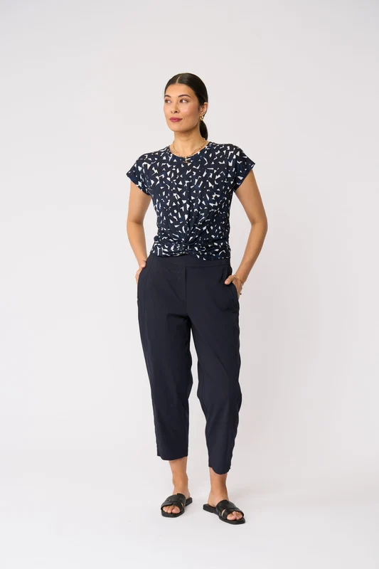 Foil Womens Do The Twist Top Art Style / S