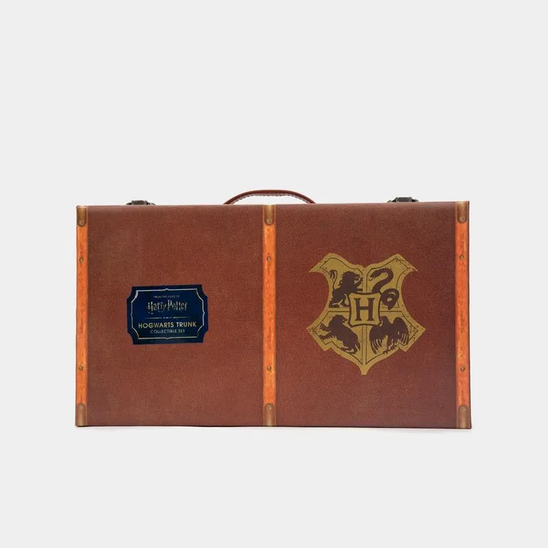 Harry Potter: Hogwarts Trunk Collectible Set