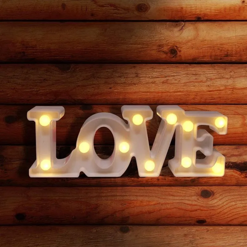 Huoguo LED com letras iluminadas para luz noturna, letreiro alfabeto para decoração de parede, letras iluminadas para festas de casamento/aniversário alimentadas por bateria para decoração de Natal (L