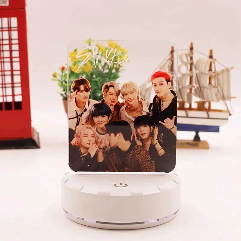 Kpop Stray Kids Night Light Felix Bangchan Hyunjin Acrílico Colorido LED Nightstand Lamp