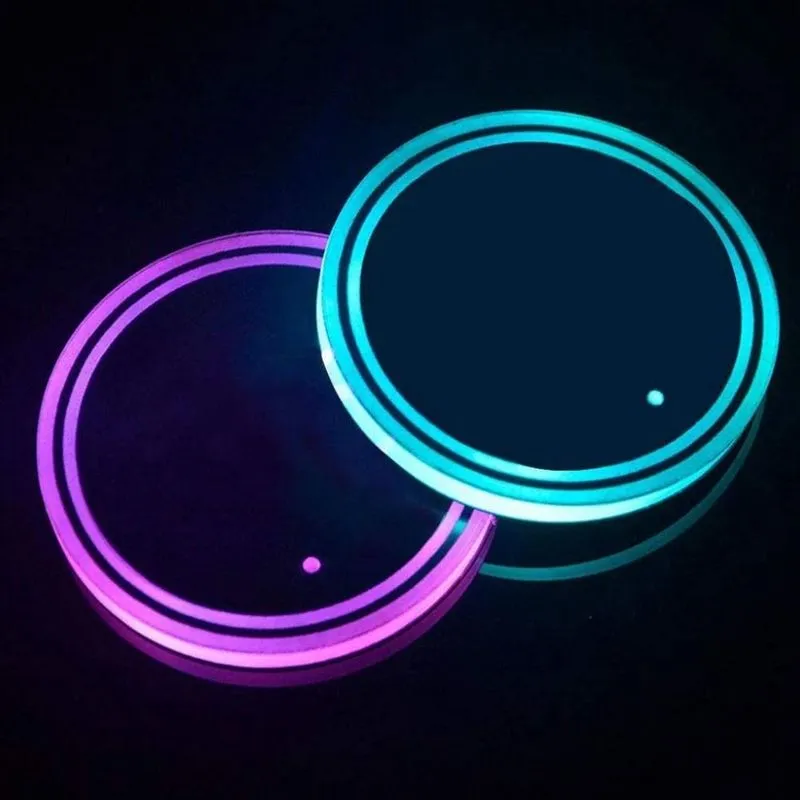 Luzes de porta-copos de led, 2 peças de porta-copos de LED para carros com almofada de copo de luz luminescente de 7 cores, tapete de carregamento USB para acessórios de porta-copos de bebidas Decoraç