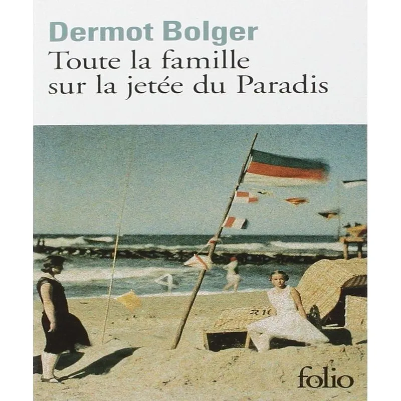Toute La Famille Sur La Jetée Du Paradis