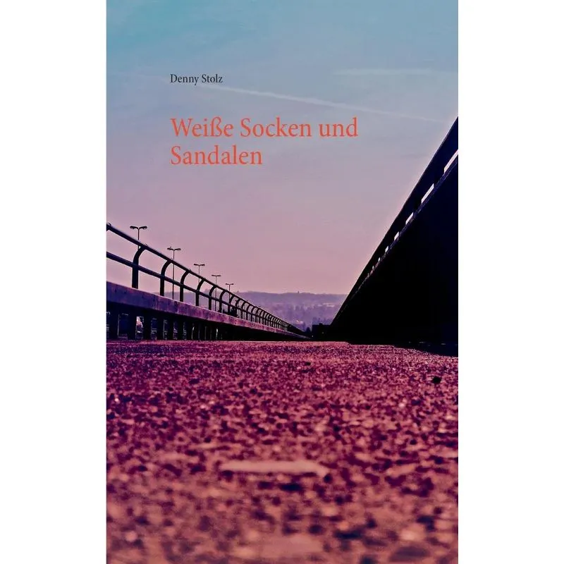 Weiße Socken und Sandalen