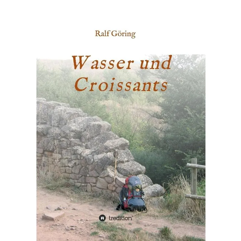 Wasser und Croissants