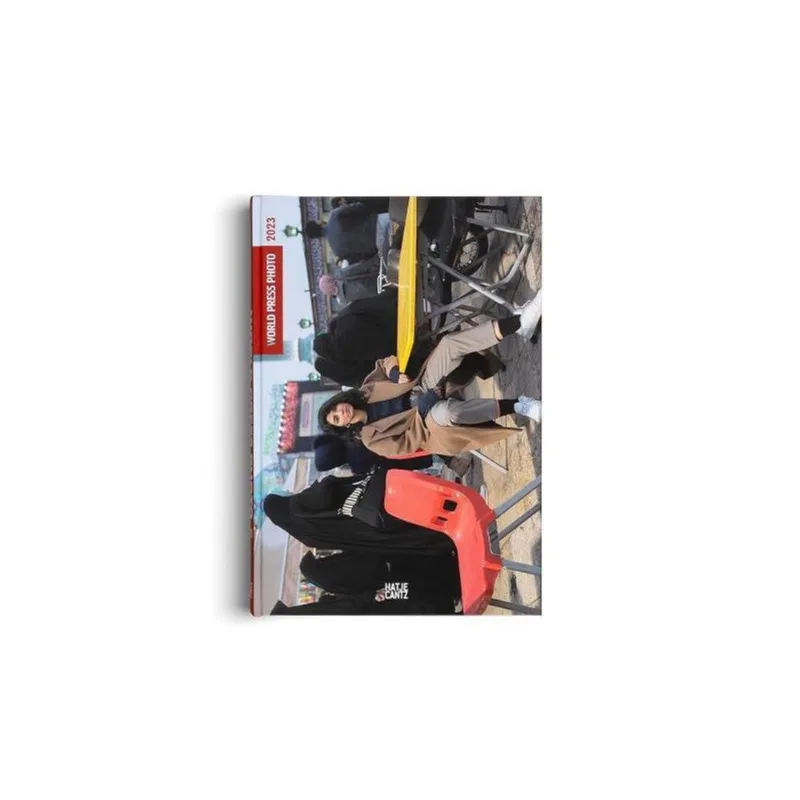 WORLD PRESS PHOTO YEARBOOK