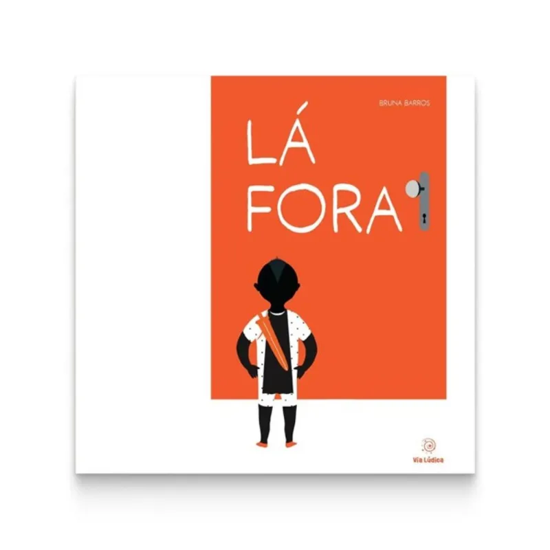 LÁ FORA