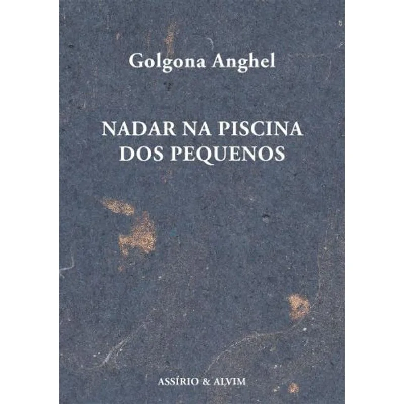 NADAR NA PISCINA DOS PEQUENOS