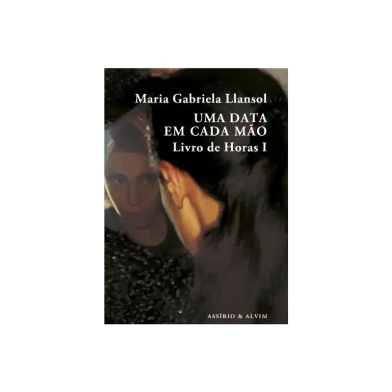 UMA DATA EM CADA MÃO